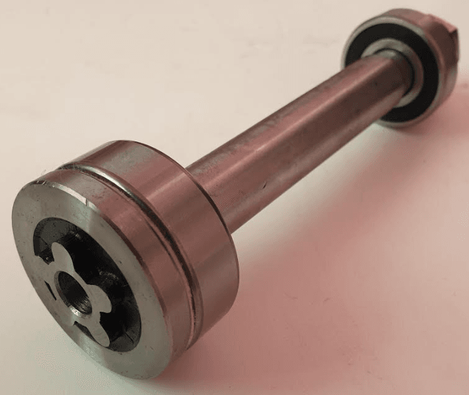 OSOVINA NOSAČA NOŽA TRAKTORSKE KOSILICE GTH260, CTH, DUŽINA 175mm