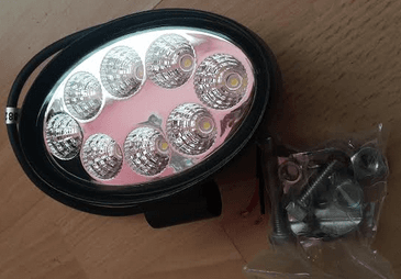 2010661Z-LED-DELOVNA-LUC-ZA-TRAKTOR-FARO-DA-LAVORO-PER-TRATTORE LED DELOVNA LUČ ZA TRAKTOR ALI DELOVNI STROJ, BREZ STIKALA, KOVINSKO OHIŠJE - Slika 1