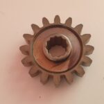 ZOBNIK REDUKTORJA ZA VRTNI TRAKTOR MCCULLOCH M200-107TC, M125-97TC, M155-107TC, M185107T