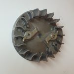 RGX2500 082 vztrajnik magnet za motorno zago 1