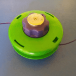 ACTIVE POLUAUTOMATSKA GLAVA TRIMERA SA MATICOM 10x1,5mm, OJAČANA